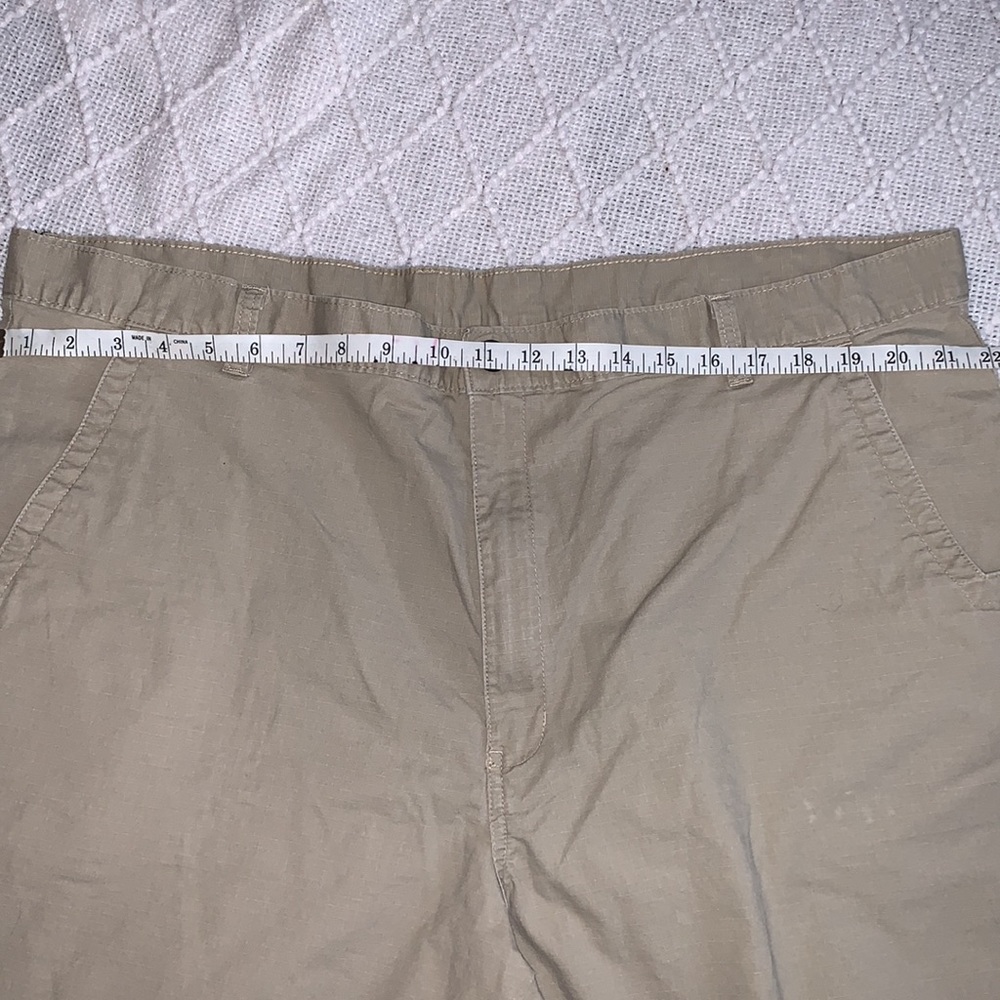 Dickies Cargo Shorts - Picture 3 of 4